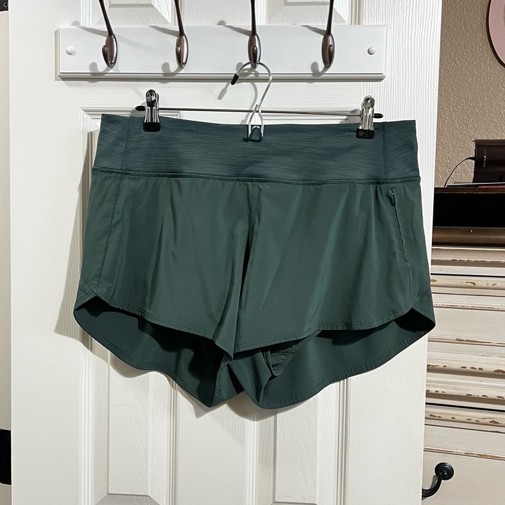 Outdoor Voices Hudson Shorts Green size XL
